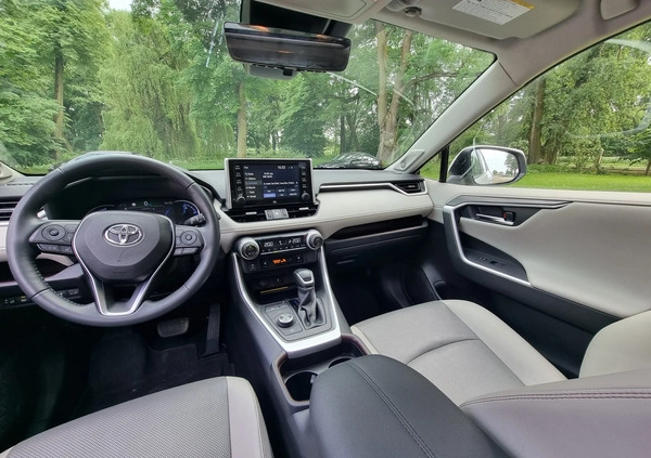 Toyota RAV4 cena 174000 przebieg: 24232, rok produkcji 2020 z Wieleń małe 407